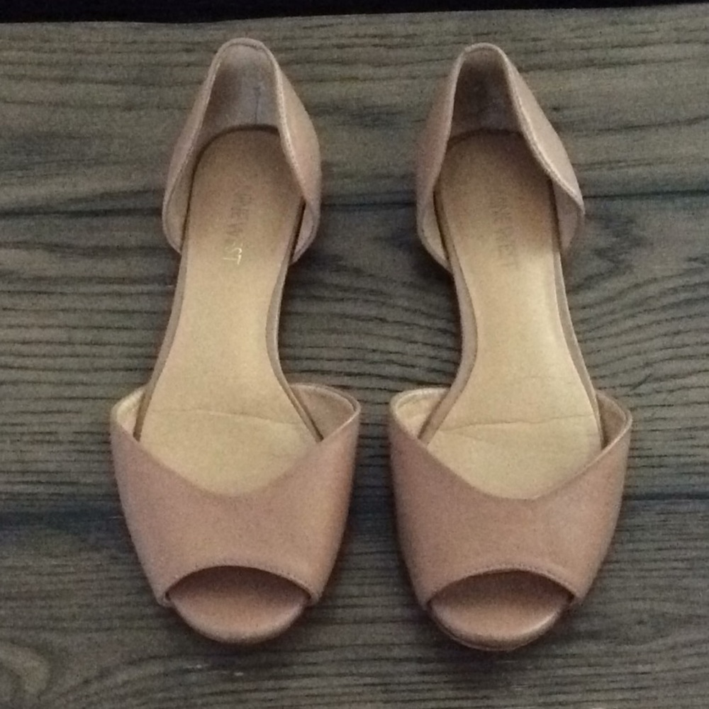 Nine West camel peep toe flat